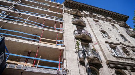Construcción en el predio lindero al Palacio Santa Lucía de Vilamajó.&nbsp;