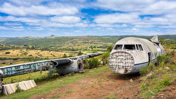 la casa-avion que volo hacia las sierras de minas la casa-avion que volo hacia las sierras de minas