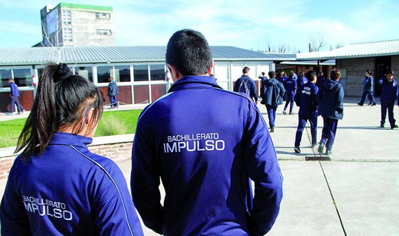 imagen de Oposición critica a consejero de Primaria por comparar el modelo de los liceos Jubilar, Impulso y Los Pinos con propuesta pinochetista