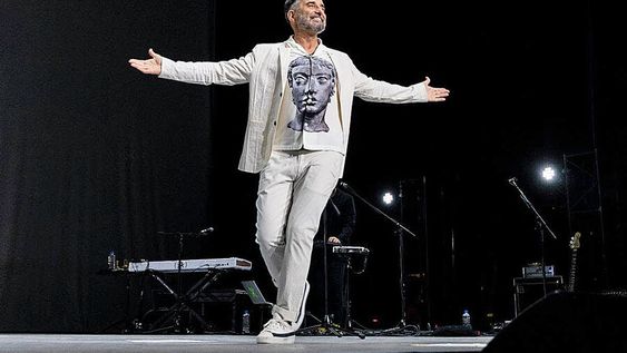 Jorge Drexler presenta Tiempo y tinta en Punta del Este y Real de San Carlos. Foto: Faro Producción Jorge Drexler presenta Tiempo y tinta en Punta del Este y Real de San Carlos. Foto: Faro Producción