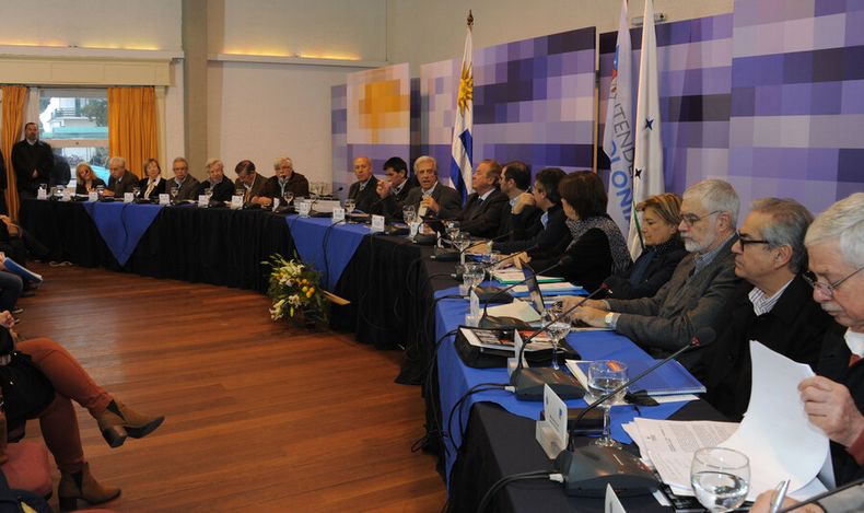imagen de En su primer encuentro del año, Vázquez aseguró a los ministros  que al menos hasta diciembre no prevé cambios en el gabinete