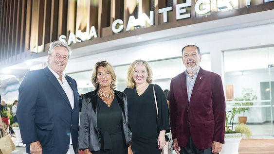 Intendente de Maldonado Enrique Antía, alcaldesa de Punta del Este María Sara Baroffio, directora artística del Festival de Cine de Punta del Este Daniela Cardarello y director general de Cultura de la Intendencia de Maldonado Jorge Céspedes Intendente de Maldonado Enrique Antía, alcaldesa de Punta del Este María Sara Baroffio, directora artística del Festival de Cine de Punta del Este Daniela Cardarello y director general de Cultura de la Intendencia de Maldonado Jorge Céspedes