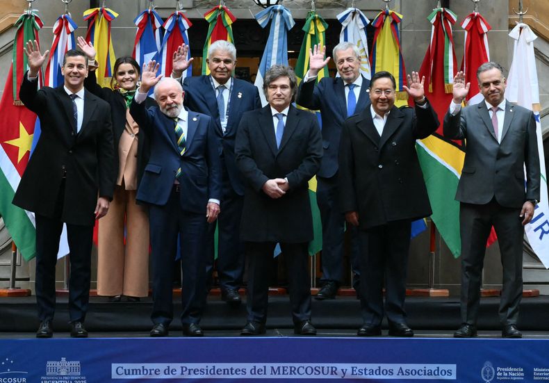 Foto oficial de la 66° Cumbre del Mercosur