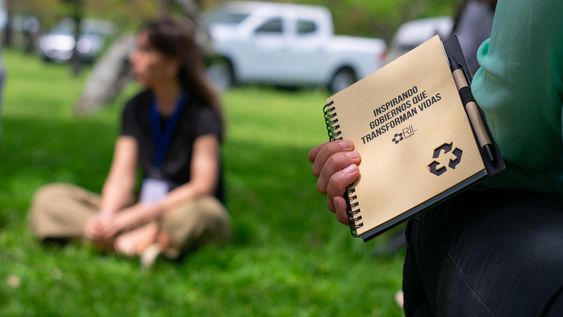 Lanzamiento de la Comunidad de Ambiente en Carmelo. Lanzamiento de la Comunidad de Ambiente en Carmelo.
