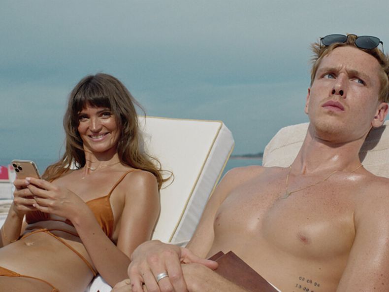 Triangle of Sadness, del director sueco Ruben Östlund, se exhibirá el sábado 14 a las 20.30 horas