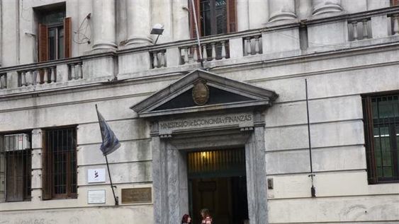 El Ministerio de Economía prepara ajustes al régimen de promoción de inversiones El Ministerio de Economía prepara ajustes al régimen de promoción de inversiones