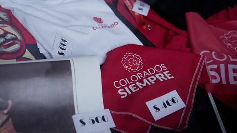 Merchandising del Partido Colorado.