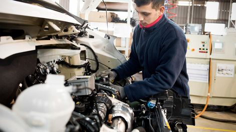 Algunas categorías laborales actuales no se adaptan, son anticuadas o no permiten la polifuncionalidad. Foto: Ricardo Antúnez / adhocFOTOS