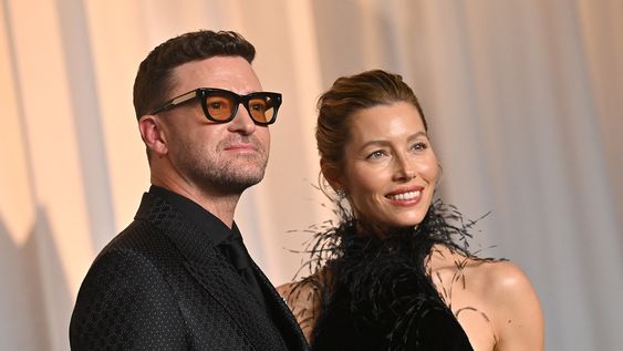 Justin Timberlake y Jessica Biel posaron juntos en la Gala del Museo de la Academia días después de cumplir 14 años de casados.&nbsp;