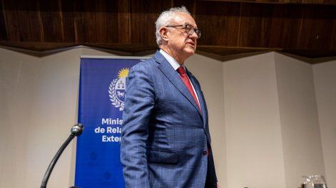 Canciller Mario Lubetkin.