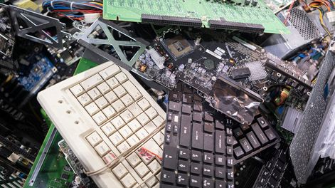 Basura electrónica.