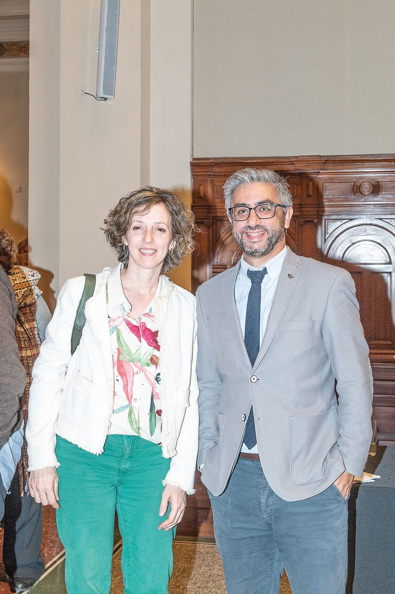 Del Departamento de Humanidades y Comunicacioón de la UCU: Ana Fascioli y director Javier Mazza