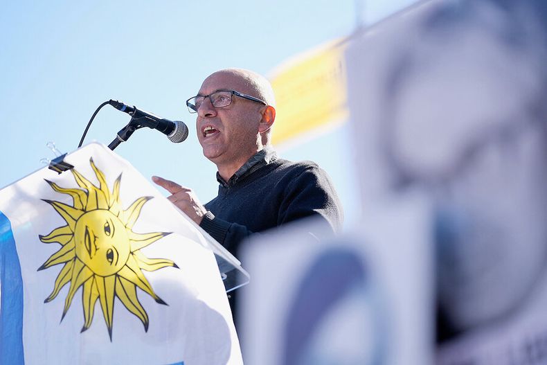 Marcelo Abdala, durante el acto del Día de los Trabajadores de 2023. Foto: Javier Calvelo, adhocFOTOS