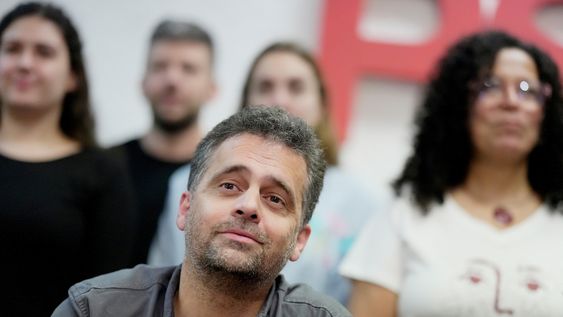 Pablo Oribe, durante la asunción de las nuevas autoridades del Partido Socialista. Pablo Oribe, durante la asunción de las nuevas autoridades del Partido Socialista.