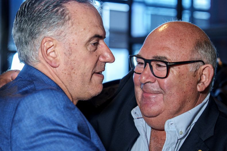 Presidente de la República, Yamandú Orsi, e intendente de Maldonado, Miguel Abella.