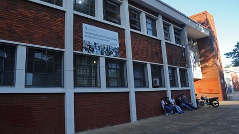 imagen de Secundaria decidió suspender una de las apuestas educativas de Vázquez y no construirá más liceos de tiempo completo