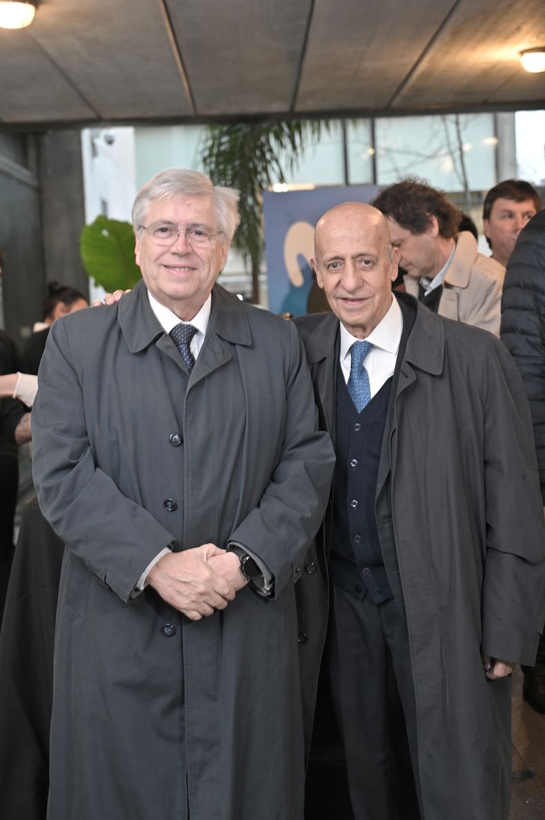 Ministro de Turismo Tabaré Viera con Julio César Maglione