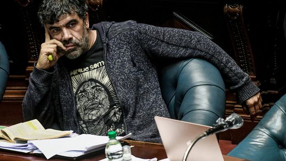 Óscar Andrade en la Cámara de Senadores. Foto: Javier Calvelo / adhocFOTOS Óscar Andrade en la Cámara de Senadores. Foto: Javier Calvelo / adhocFOTOS