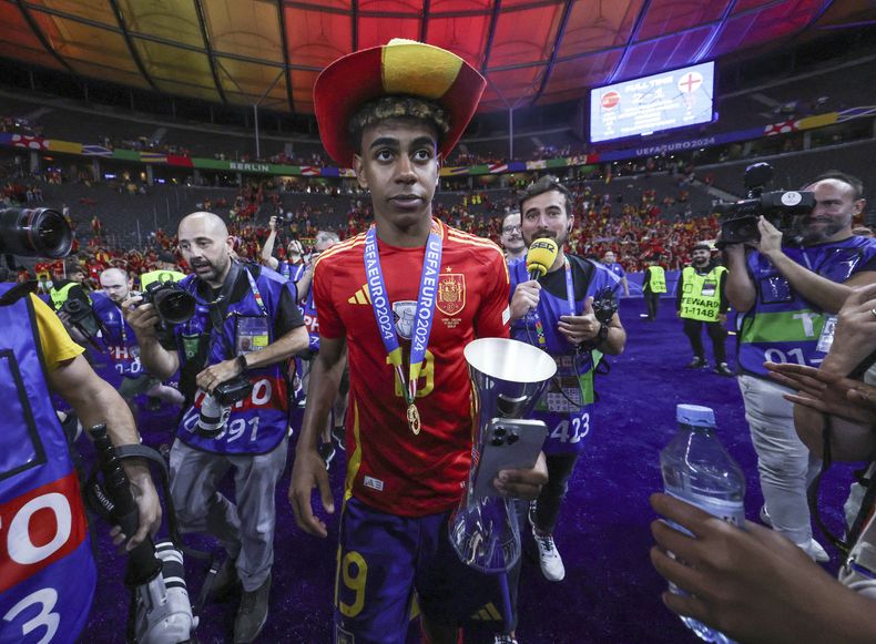 Lamine Yamal, campeón con España de la Eurocopa 2024 a los 17 años