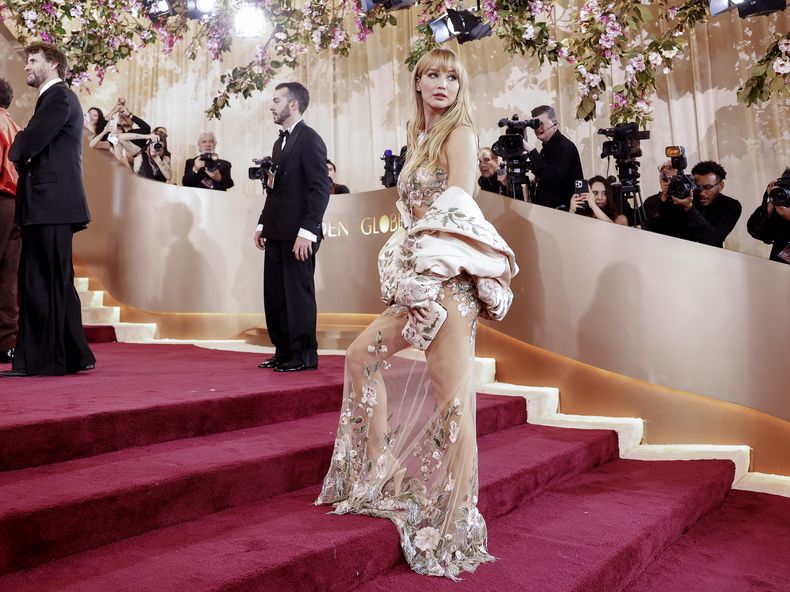 Jennifer Lawrence llevó un diseño de Givenchy firmado por Sarah Burton.