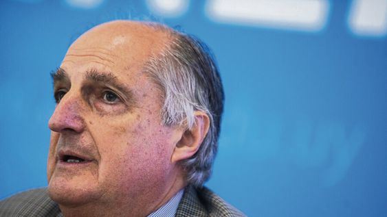 Juan Gabito durante la presentación del informe de resultados de la evaluación internacional PISA. Foto: Mauricio Zina / adhocFOTOS Juan Gabito durante la presentación del informe de resultados de la evaluación internacional PISA. Foto: Mauricio Zina / adhocFOTOS