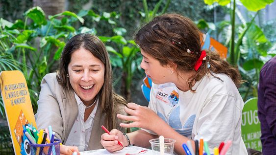 Emilia Larriera y Francisca Rótulo.