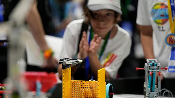 Olimpíada de Robótica, Programación y Videojuegos organizada por Ceibal en el LATU, Montevideo. Foto: Daniel Rodriguez / adhocFOTOS Olimpíada de Robótica, Programación y Videojuegos organizada por Ceibal en el LATU, Montevideo. Foto: Daniel Rodriguez / adhocFOTOS