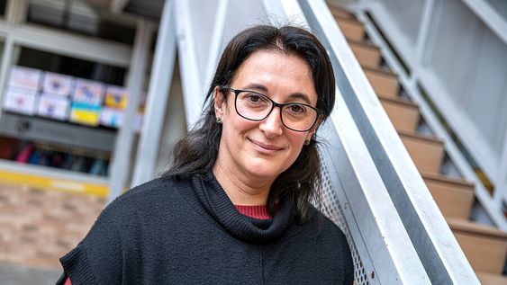 Natalia Avero en el Colegio y Liceo Elbio Fernández, que creó la primera tecnicatura de acompañamiento pedagógico. Foto: Mauricio Zina, adhocFOTOS