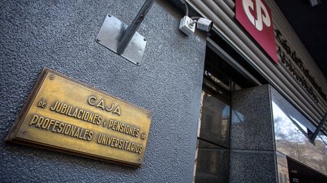 Fachada de la Caja de Profesionales Universitarios.