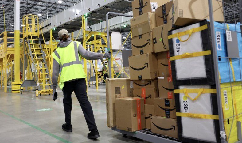 Trabajador de Amazon.