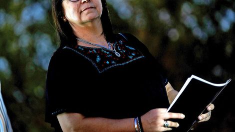 Elbia Pereira en la carpa del PIT-CNT contra la reforma de la seguridad social en marzo. Foto: Javier Calvelo / adhocFOTOS