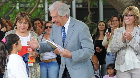 imagen de Entre niños, maestras y reclamos, Vázquez utilizó una visita a Río Negro para llamar a cuidar la enseñanza pública