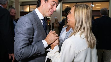 El senador Juan Sartori y la vicepresidenta Beatriz Argimón al comienzo del periodo de gobierno. Foto: Santiago Mazzarovich / adhocFOTOS