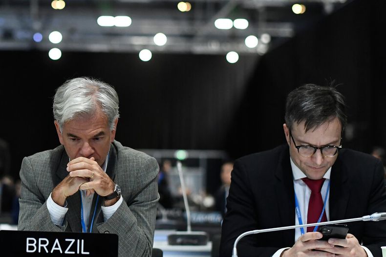 imagen de Terminó la negociación de cambio climático, entre la “decepción” y un resultado “agridulce”, a la espera de que pase “la tormenta”