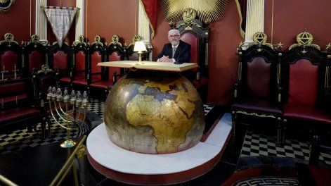 Masones reivindican rol de “facilitar” en la política tras “acercamiento” de Yamandú Orsi