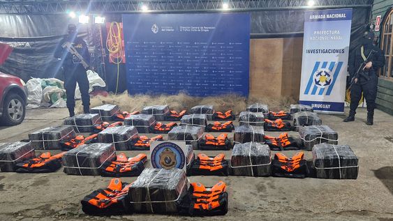 Parte de la cocaína incautada por la Policía en Uruguay, con destino a Europa Parte de la cocaína incautada por la Policía en Uruguay, con destino a Europa