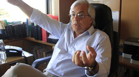 imagen de Gonzalo Mujica, el diputado orgulloso de cambiar junto con “la realidad”, que le quitó las mayorías al Frente Amplio