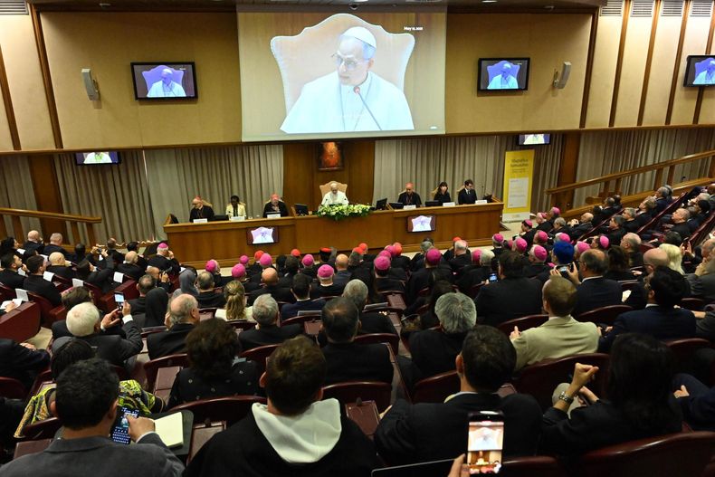 El papa León XIV habla durante la presentación de su primera encíclica, Magnifica humanitas, en la Ciudad del Vaticano, el 25 de mayo de 2026.
