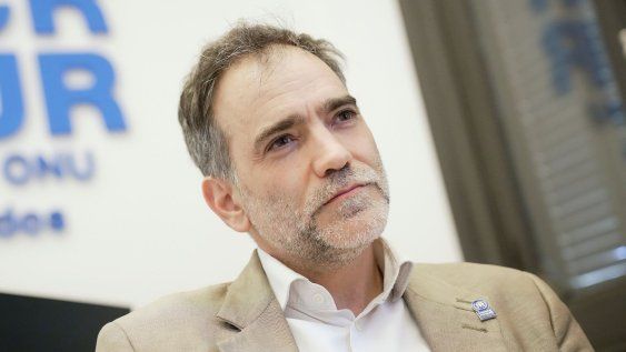 Juan Ignacio Mondelli, jefe de la Oficina Nacional de Acnur en Uruguay, durante la entrevista con Búsqueda. Juan Ignacio Mondelli, jefe de la Oficina Nacional de Acnur en Uruguay, durante la entrevista con Búsqueda.
