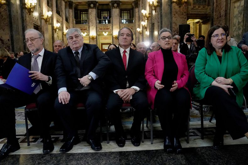 Acto de asunción del Consejo Directivo de la INDDHH en el Salón de los Pasos Perdidos del Palacio Legislativo