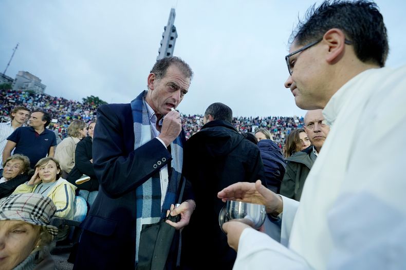 Guido Manini Ríos, en 2023, durante la ceremonia de beatificación de Jacinto Vera