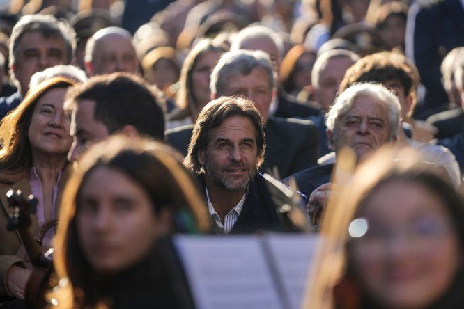 Luis Lacalle Pou durante la asuncion del intendente de Florida, Carlos Enciso.