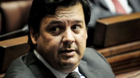 imagen de Coalición cerca de un acuerdo sobre importación de combustible, mientras retira varios artículos del proyecto de urgencia