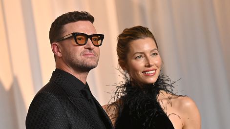 Justin Timberlake y Jessica Biel posaron juntos en la Gala del Museo de la Academia días después de cumplir 14 años de casados.&nbsp;