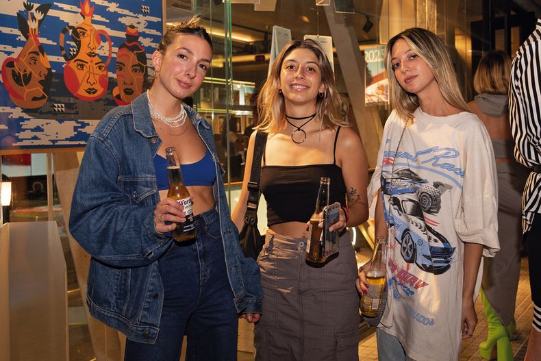 Victoria Estable, Lola Hernández y Mara Bernasconi