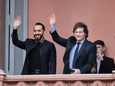 Nayib Bukele, presidente de El Salvador, junto a Javier Milei, presidente de Argentina. Nayib Bukele, presidente de El Salvador, junto a Javier Milei, presidente de Argentina.