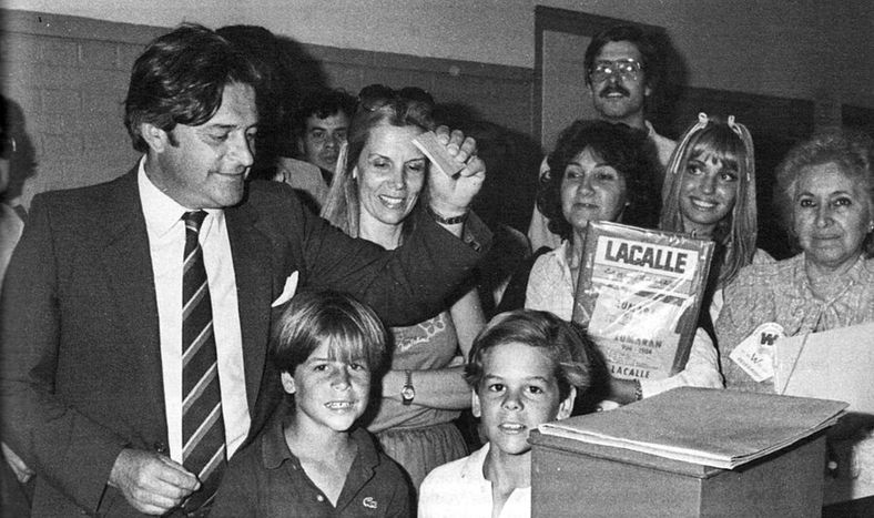 imagen de Antes protagonista, Lacalle Herrera mantiene “a rajatabla” un perfil  bajo para ser el primer ex presidente que ve a su hijo ocupar el cargo