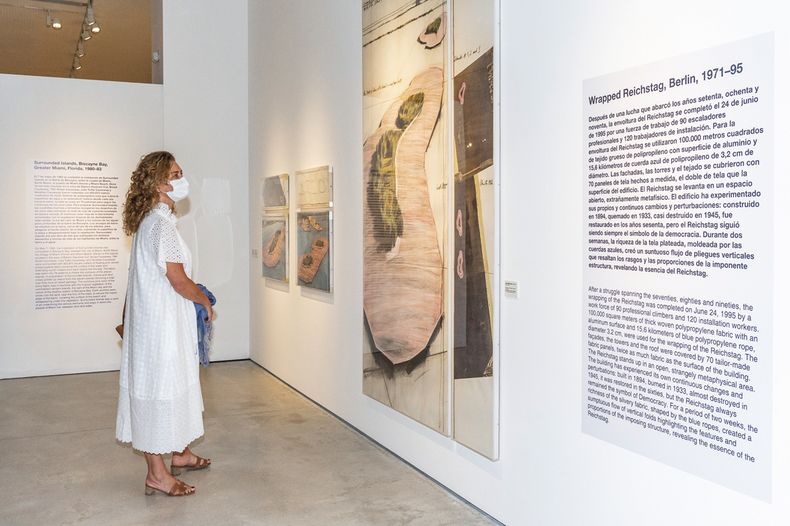 Silvana Boes recorre una de las galerías