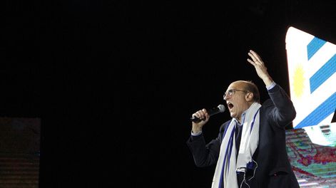 imagen de Entre la resiliencia personal y el miedo a lo que vendrá si pierde el Frente Amplio, Martínez quiere dar el batacazo
