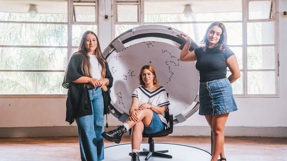 Lucía Martínez, Emiliana Abbate y Sofía Rey, creadoras de Arathe.